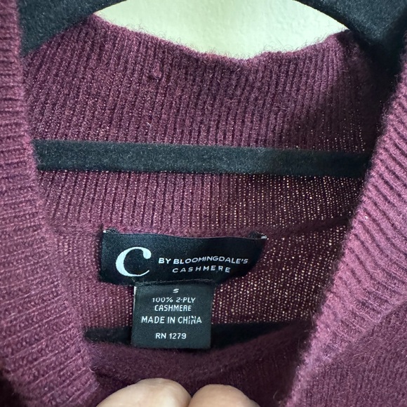 Bloomingdale's Cashmere Elegant Maxi Dress Burgundy - Picture 7 of 7